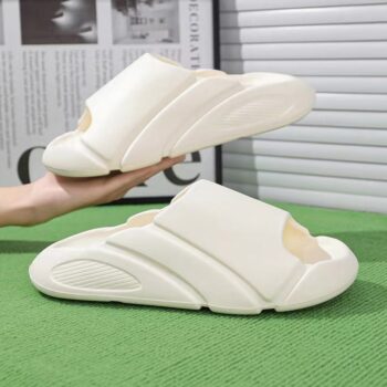 Men's Fashionable Striped Open Toe Outdoor Slipper Soft Top with Anti-Skid Bottom Wearable for Summer and Winter